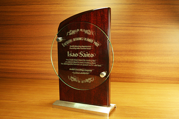 YTR028　トロフィー　ピアノウッド 5フォルム