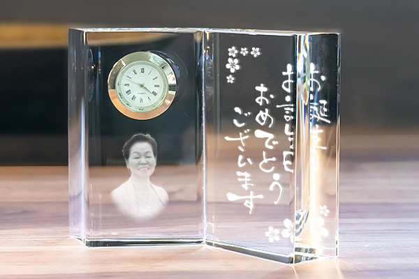 YOB092　オープンブック時計