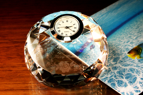 YDE004 ダイヤカット斜 時計　【特価】