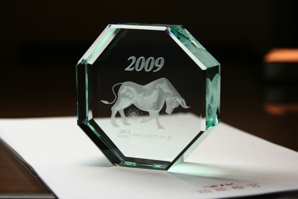 YDE021 ペーパーウェイト FL8角形　【特価】